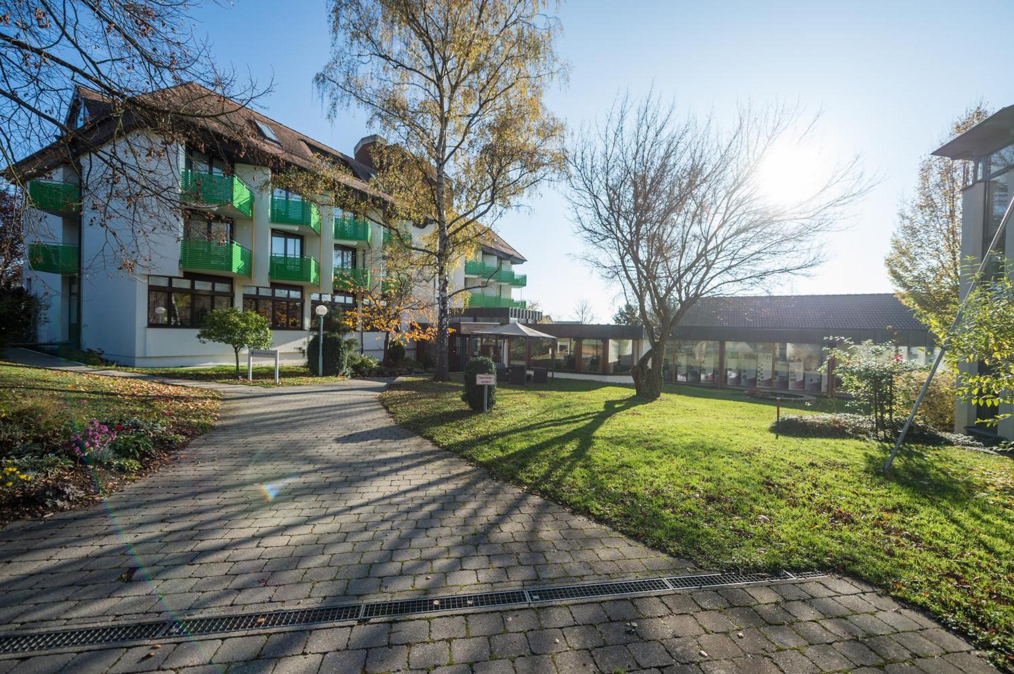 Hotel Am Schlossberg Herrenberg Exterior foto